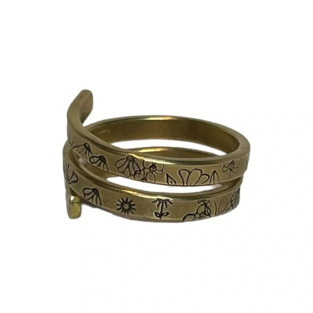 Handmade ring hand